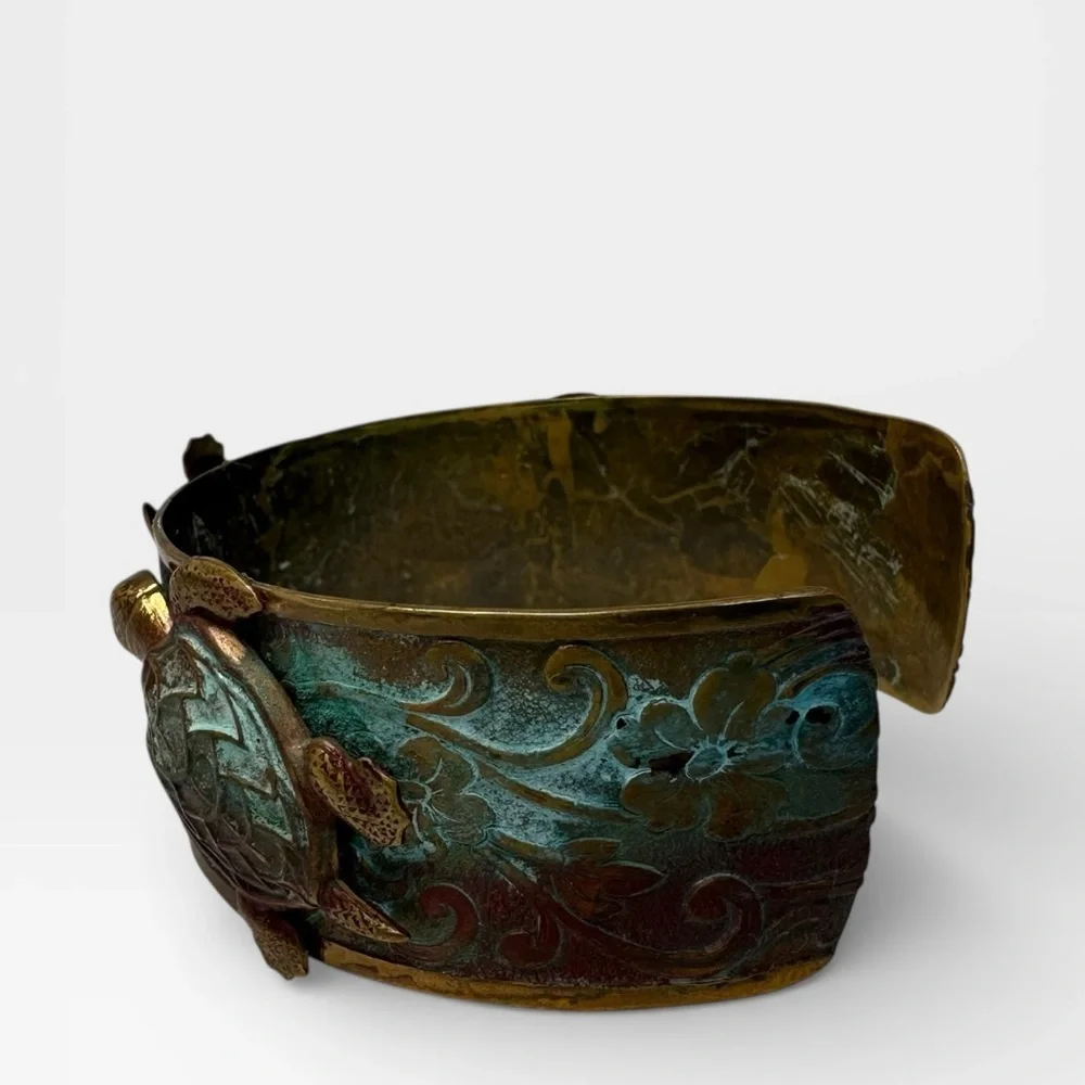 Elaine Coyne Collectible Artwear Sea Turtle Cuff Bracelet Verdigris Patina Brass